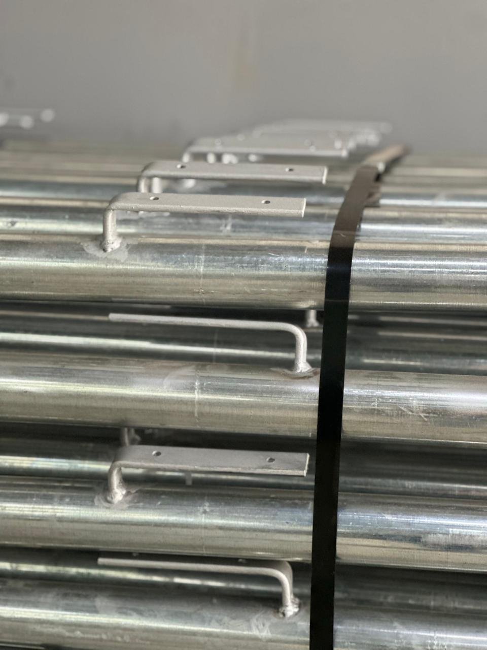 Escora Metálica com Suporte de Guarda-Corpo - Imagem 3